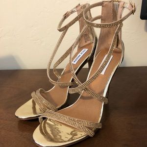 NWOT Steven Madden Heels
